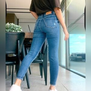 Stradivarius Mid-Wash Skinny Jeans